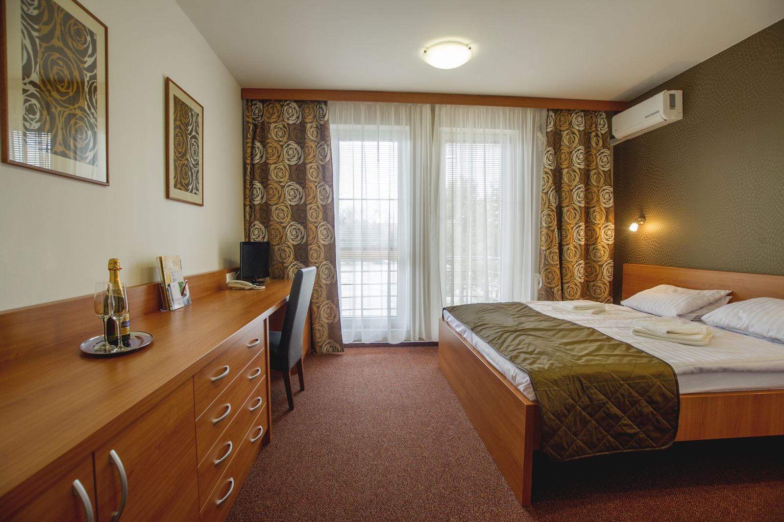 Double room sa Wellness Hotel Thermal***